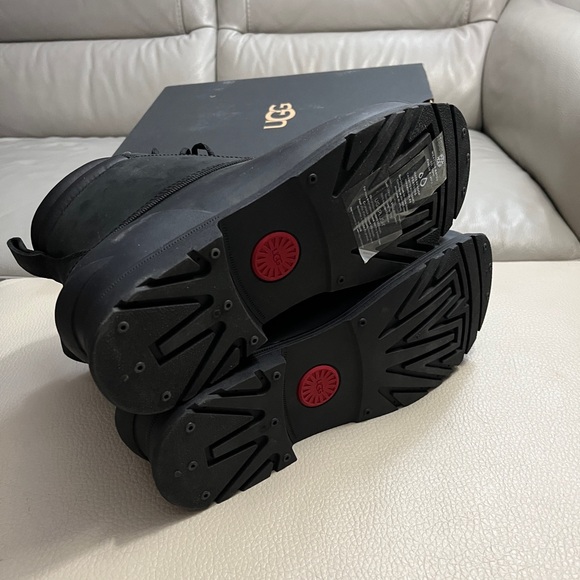 NWB - UGG Men's Gatson Mid Lace Up Boots - EU 43/US 10 - Picture 8 of 13